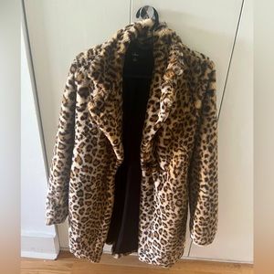Cozy Leopard Print Coat with pockets